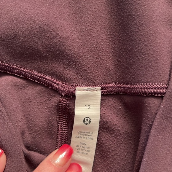Lululemon leggings - Picture 4 of 6